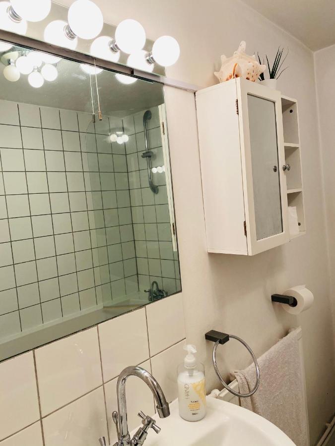 Stunning, Stylish Garden Flat In The Heart Of Wimbledon Daire Londra Dış mekan fotoğraf