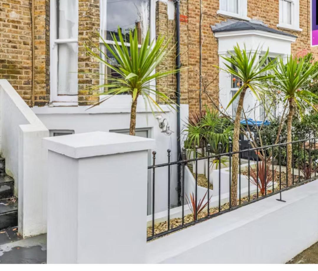 Stunning, Stylish Garden Flat In The Heart Of Wimbledon Daire Londra Dış mekan fotoğraf